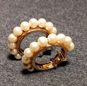 Vintage faux pearl earings